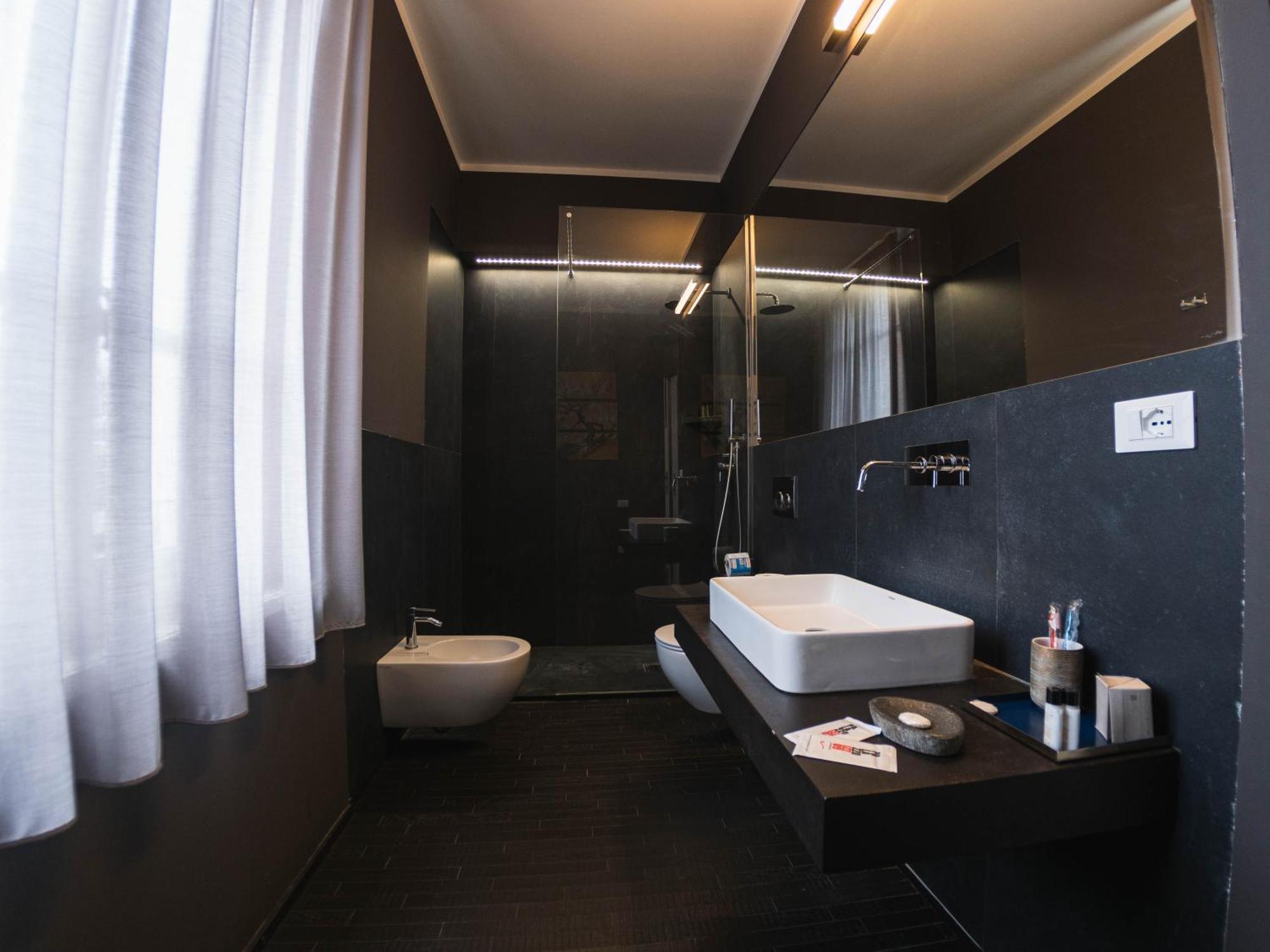 Palazzo Gozzi Bed & Beauty Bed & Breakfast Parma Bagian luar foto