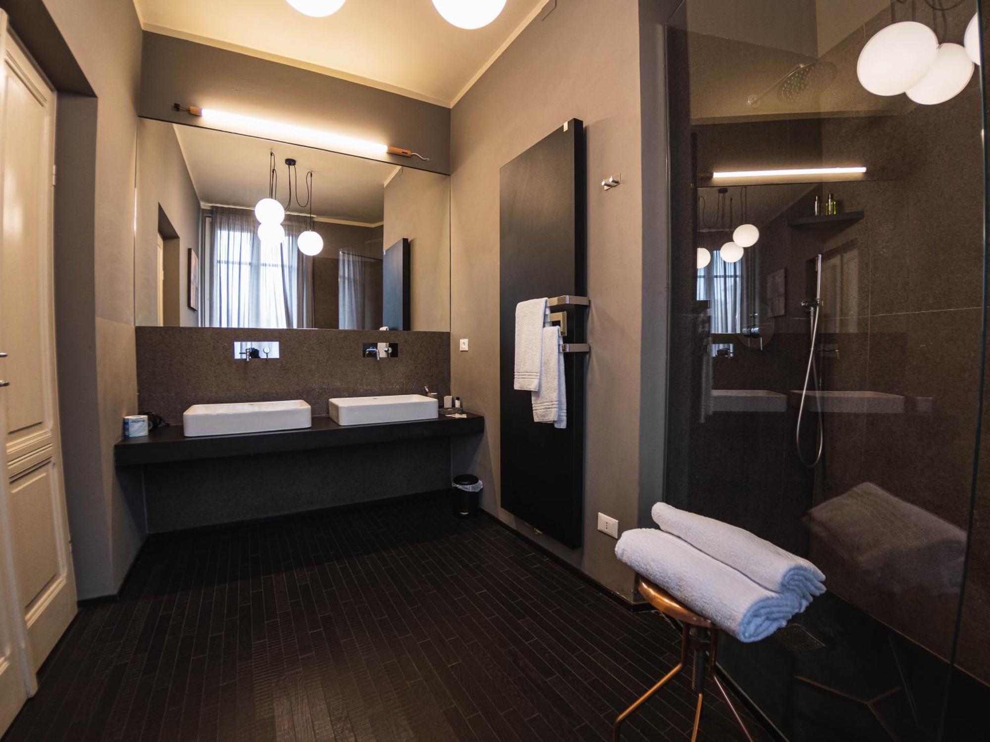 Palazzo Gozzi Bed & Beauty Bed & Breakfast Parma Bagian luar foto
