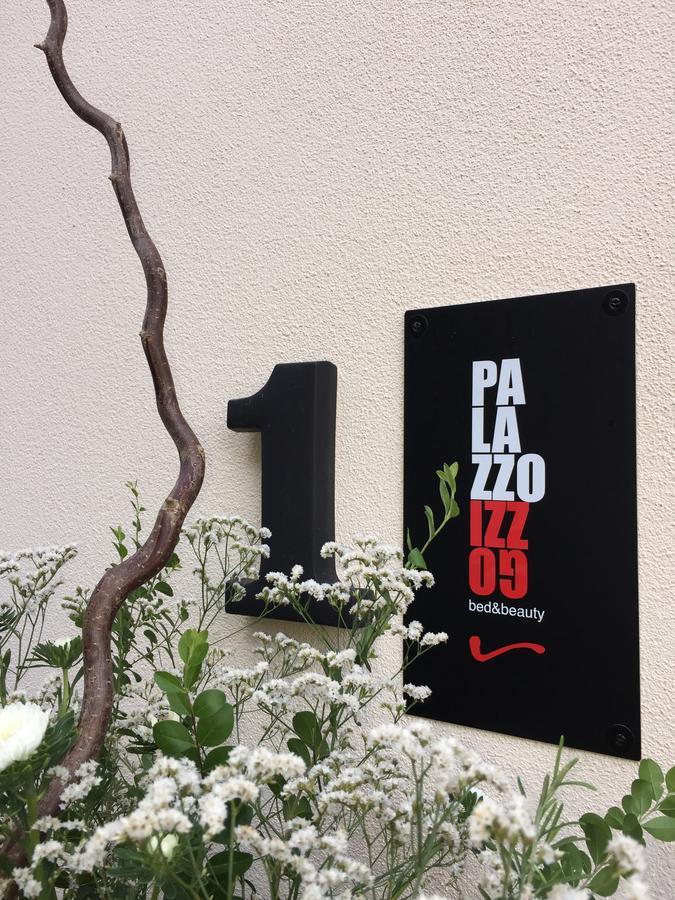 Palazzo Gozzi Bed & Beauty Bed & Breakfast Parma Bagian luar foto